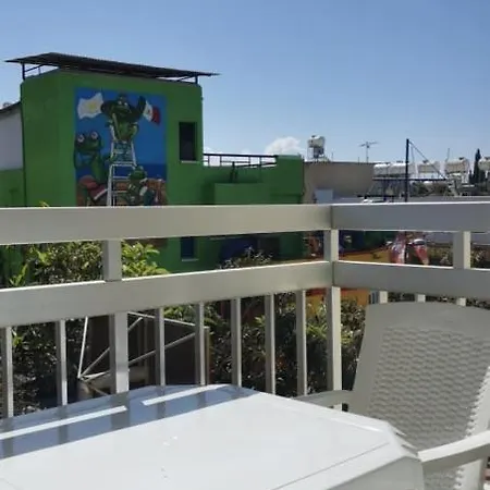 Ξενοδοχείο με διαμερίσματα Simos Magic Apts *